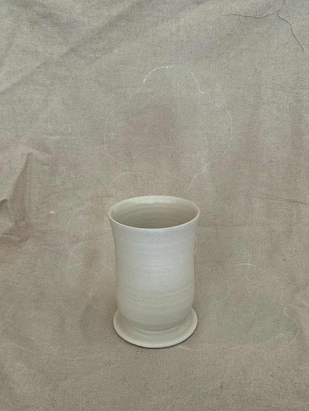 Unika vase på fod