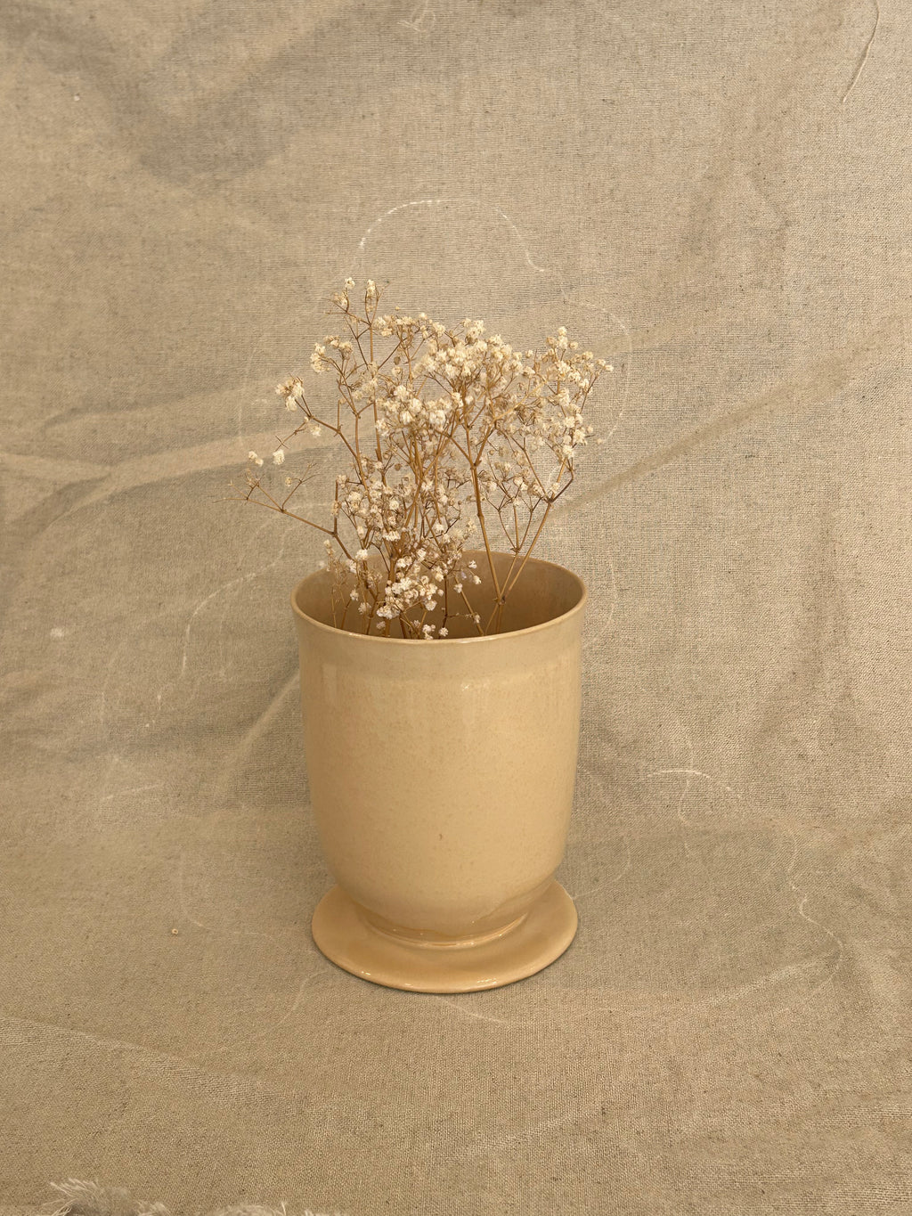 Unika vase på fod